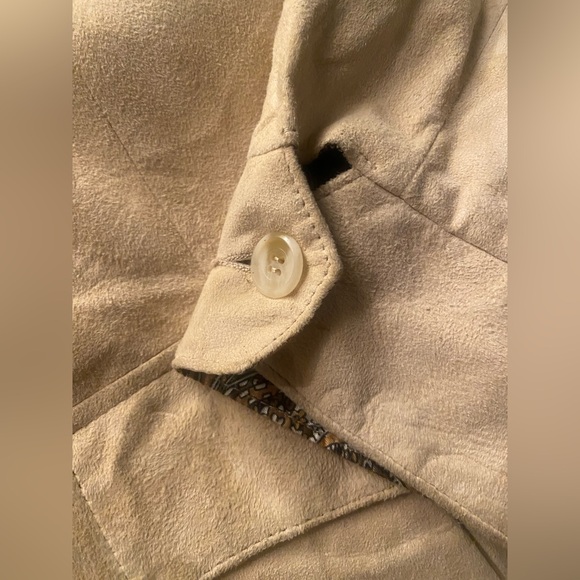 Scully Leatherwear Vintage Suede Jacket in Fawn - Picture 4 of 9